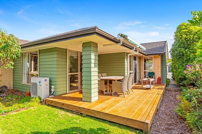 Photo of property in 82 Waipunahau Road, Waikanae, 5036