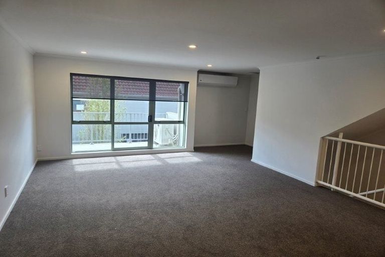 Photo of property in Hagley Mews, 2/454 Hagley Avenue, Christchurch Central, Christchurch, 8011