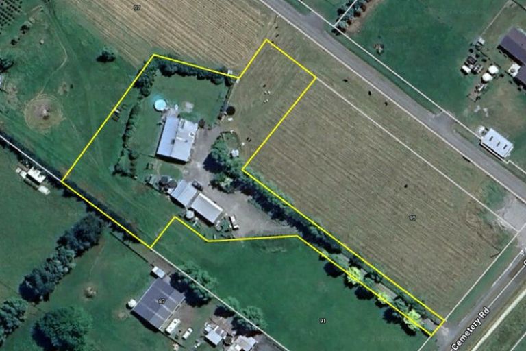 Photo of property in 93 Cemetery Road, Sanson, Palmerston North, 4479