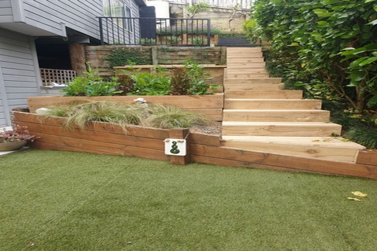 Photo of property in 2/44a Tamahere Drive, Glenfield, Auckland, 0629