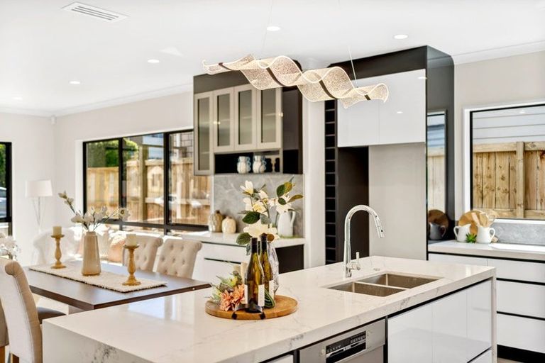 Photo of property in 20 Hughs Way, Flat Bush, 2019