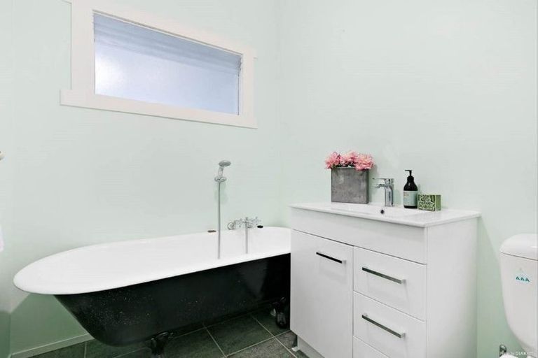 Photo of property in 12 Rata Street, New Lynn, Auckland, 0600