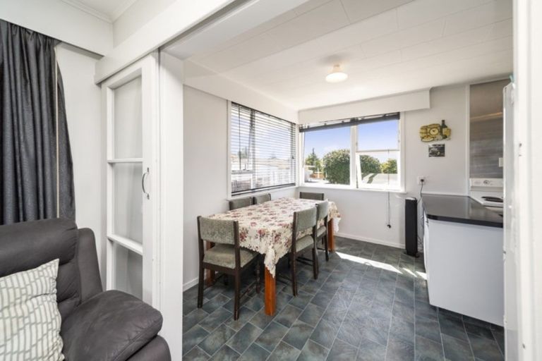 Photo of property in 4 Fairbank Avenue, Stratford, 4332