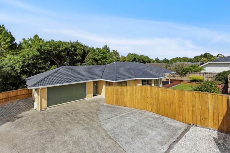 Photo of property in 94 Westerham Drive, Dannemora, Auckland, 2016