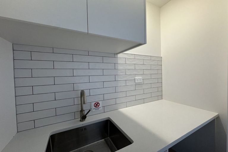Photo of property in 202a Henwood Road, Westgate, 0814