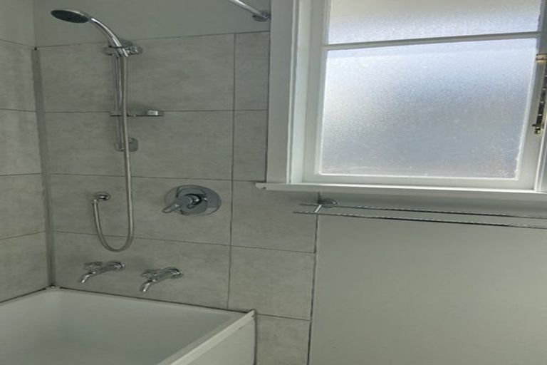 Photo of property in Hunter Road, Eltham, 4673