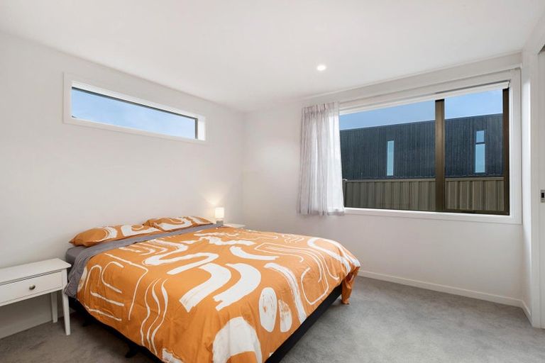 Photo of property in 11 Cleland Close, Wanaka, 9382