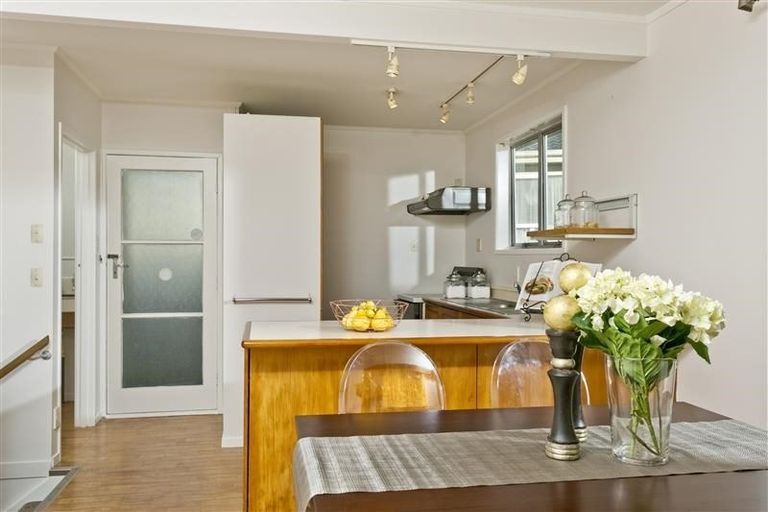 Photo of property in 46 Castleton Street, Birkdale, Auckland, 0626