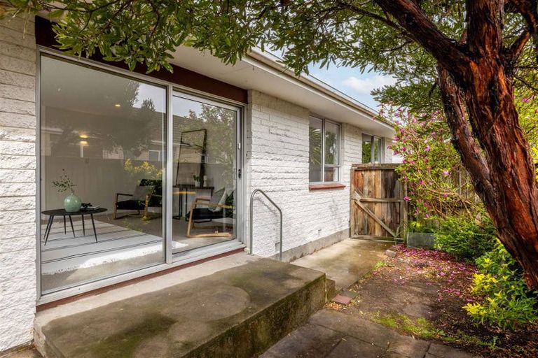 Photo of property in 1/275 Hendersons Road, Hoon Hay, Christchurch, 8025