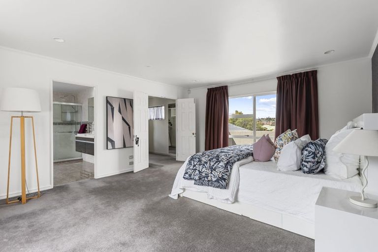 Photo of property in 9 Nathan Close, Somerville, Auckland, 2014