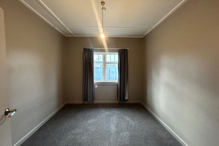 Photo of property in 15 Roebuck Street, Westport, 7825