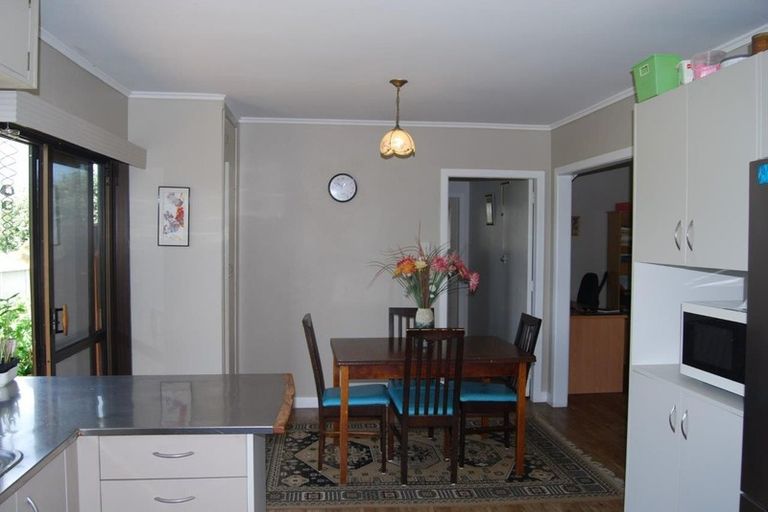 Photo of property in 2727 State Highway 1, Ruakaka, Whangarei, 0171
