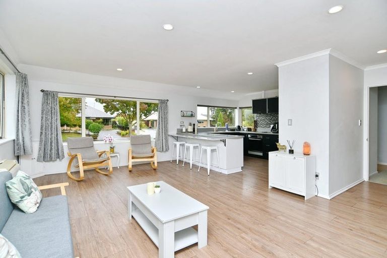 Photo of property in 43 Kensington Avenue, Rangiora, 7400