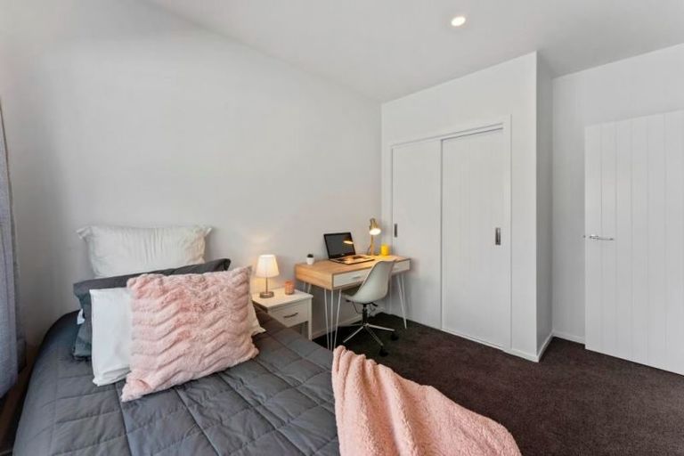 Photo of property in 6a Elm Street, Ebdentown, Upper Hutt, 5018