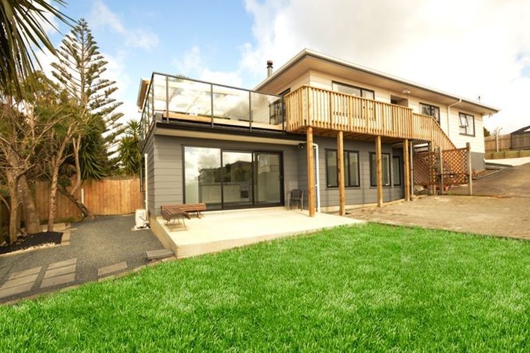Photo of property in 52 Solar Road, Glen Eden, Auckland, 0602