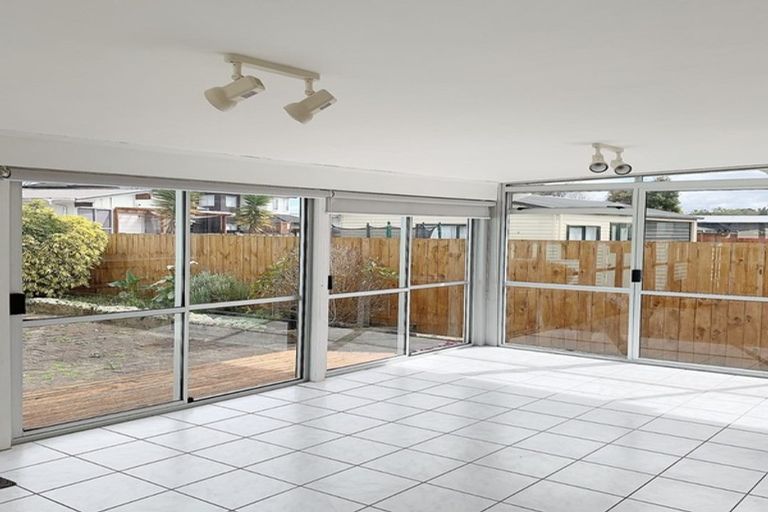 Photo of property in 85 Walworth Avenue, Pakuranga Heights, Auckland, 2010