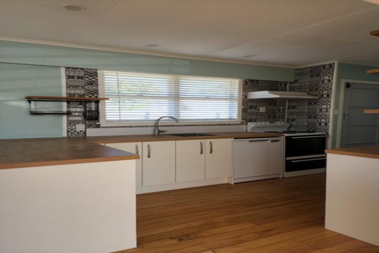 Photo of property in 28a Old Road South, Okato, 4335