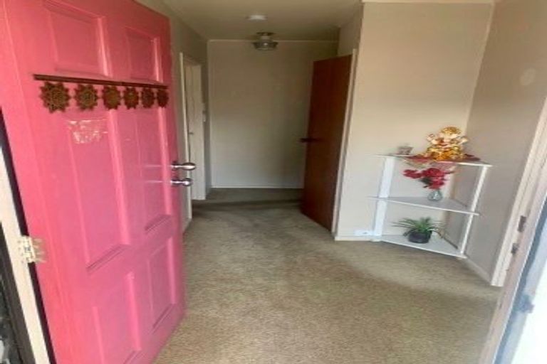 Photo of property in 2/13 Hoteo Avenue, Papatoetoe, Auckland, 2025