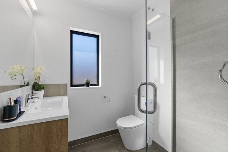 Photo of property in 324u3 Cambridge Road, Hillcrest, Hamilton, 3216