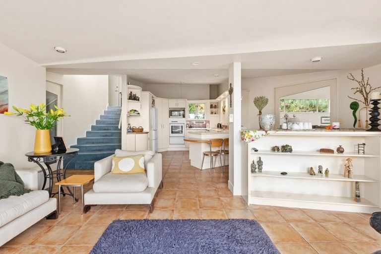 Photo of property in 2 Coleman Terrace, Hospital Hill, Napier, 4110