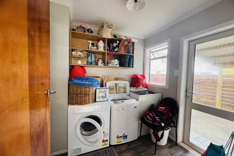 Photo of property in 2/18 Eldon Grove, Taita, Lower Hutt, 5019