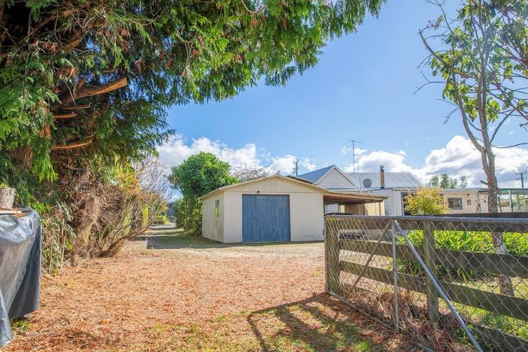 Photo of property in 24 Bennett Street, Waipawa, 4210