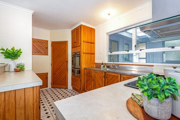 Photo of property in 24 Salisbury Avenue, Terrace End, Palmerston North, 4410