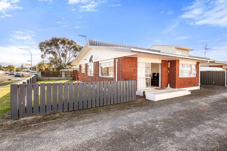 Photo of property in 14a Seaspray Drive, Mount Maunganui, 3116