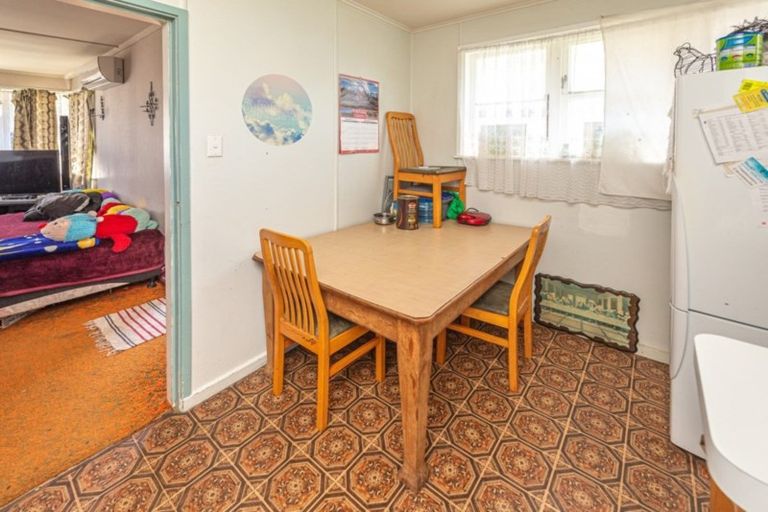 Photo of property in 25 Harper Street, Gonville, Whanganui, 4501