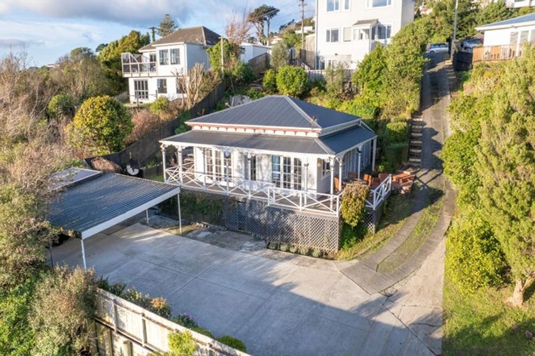 Photo of property in 8 Sheridan Terrace, Johnsonville, Wellington, 6037