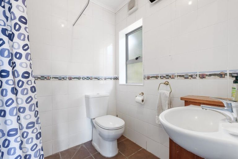 Photo of property in 77 Sherwood Street, Bellevue, Tauranga, 3110