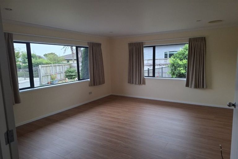 Photo of property in 8a Norfolk Drive, Cambridge, 3434