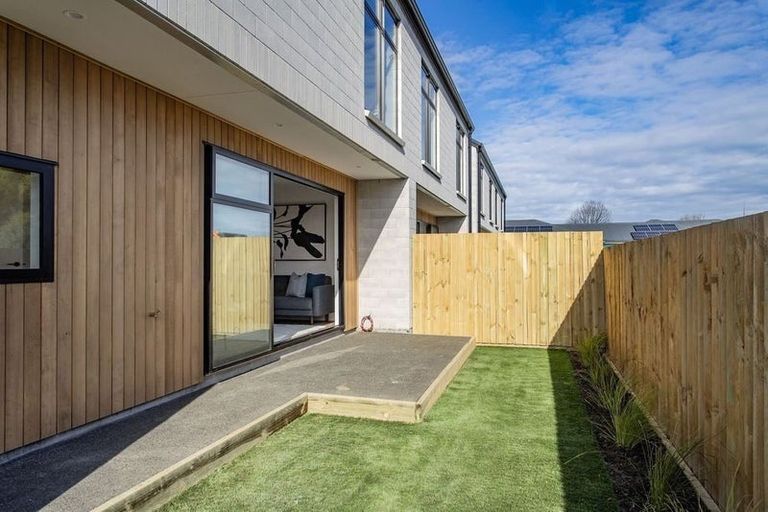 Photo of property in 2/19 Dilworth Street, Riccarton, Christchurch, 8011