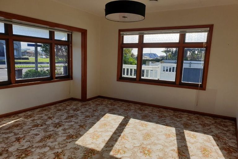 Photo of property in 196 Gloucester Street, Taradale, Napier, 4112