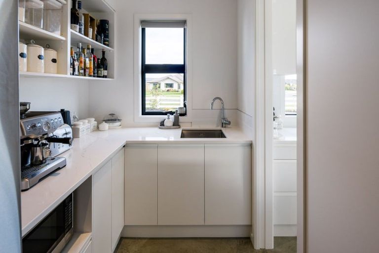 Photo of property in 16 Kaniera Terrace, Cambridge, 3434