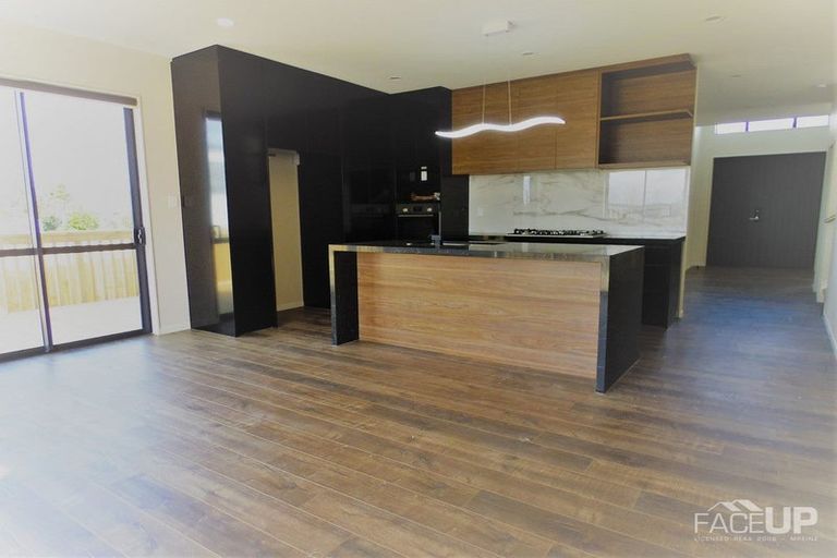 Photo of property in 14 Habitat Place, Hobsonville, Auckland, 0616