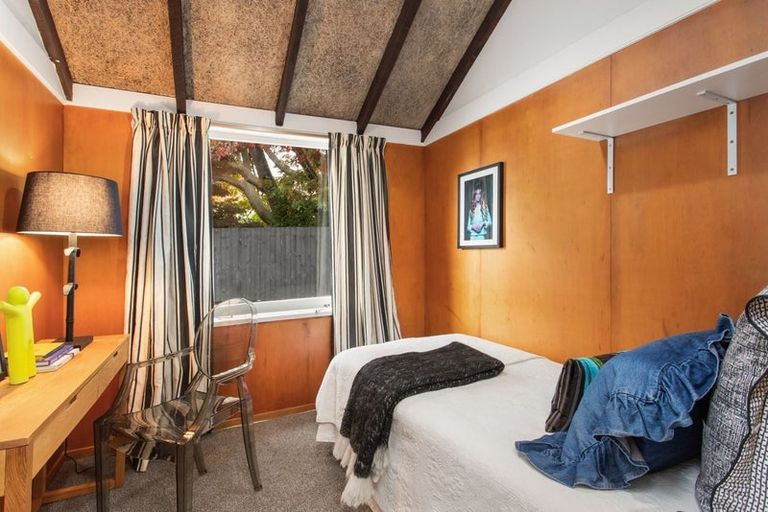 Photo of property in 305b Riccarton Road, Upper Riccarton, Christchurch, 8041