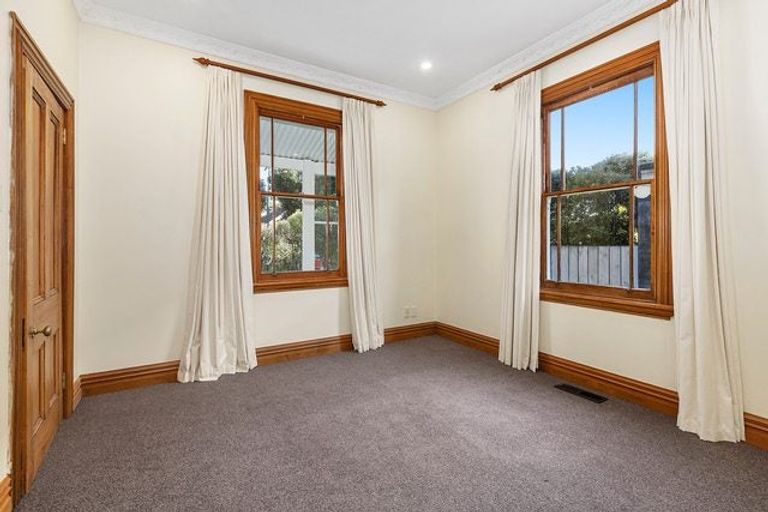 Photo of property in 23 Inglis Street, Seatoun, Wellington, 6022