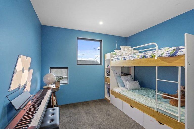 Photo of property in 12 Edgeware Road, St Albans, Christchurch, 8014