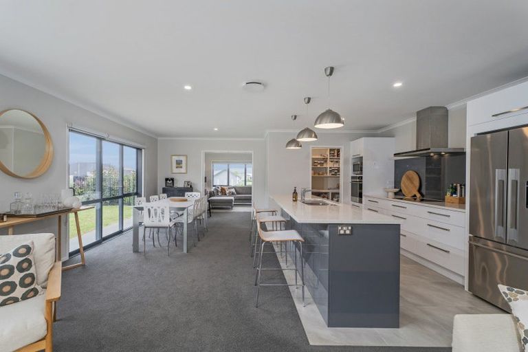 Photo of property in 22 Leeward Drive, Whitianga, 3510