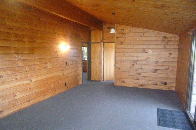 Photo of property in 6 Jacaranda Grove, Maungaraki, Lower Hutt, 5010