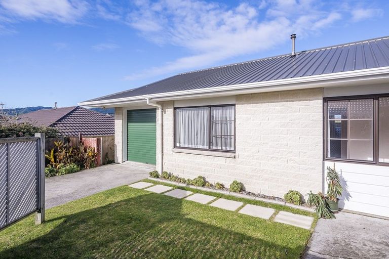 Photo of property in 46c Bluegum Road, Paraparaumu Beach, Paraparaumu, 5032