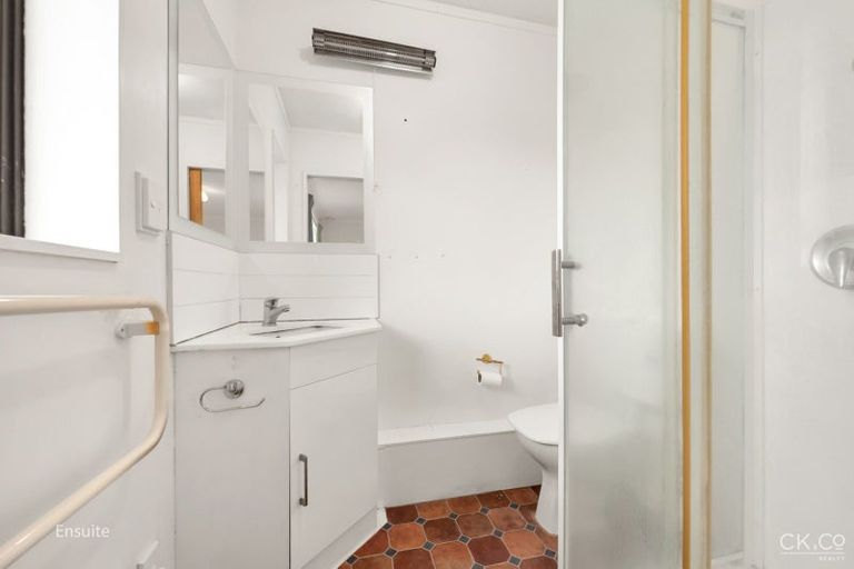 Photo of property in 20a Bauchop Road, Waterloo, Lower Hutt, 5011