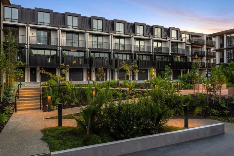 Photo of property in 5b Windlass Street, Long Bay, Auckland, 0630