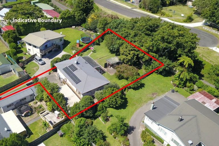 Photo of property in 44 Lee Street, Te Puke, 3119