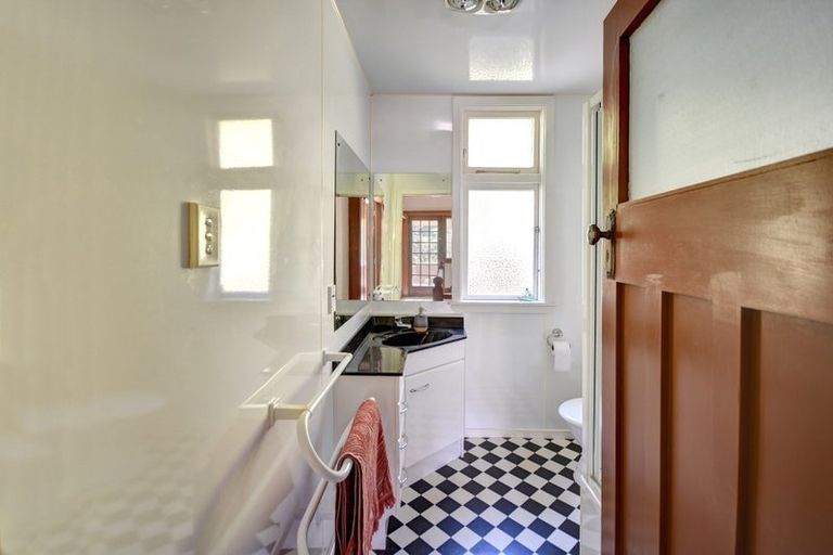 Photo of property in 32 Montague Street, North East Valley, Dunedin, 9010