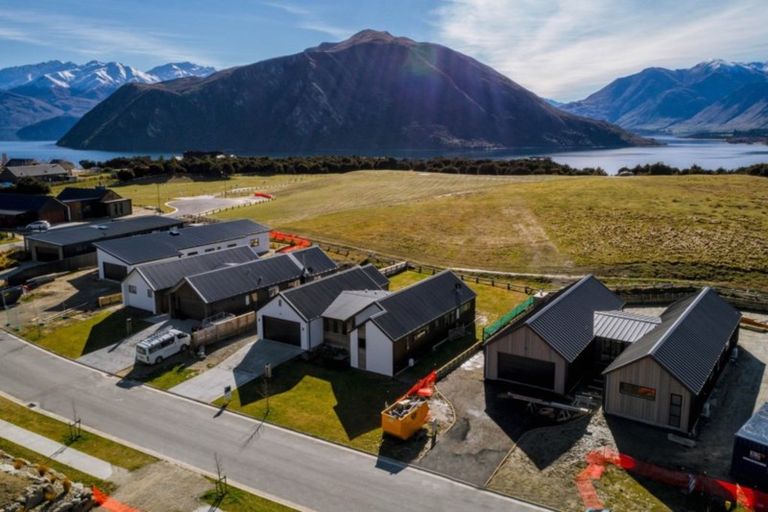 Photo of property in 83 Infinity Drive, Wanaka, 9305
