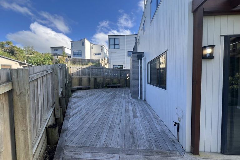 Photo of property in 41 Waka Street, Albany Heights, Auckland, 0632