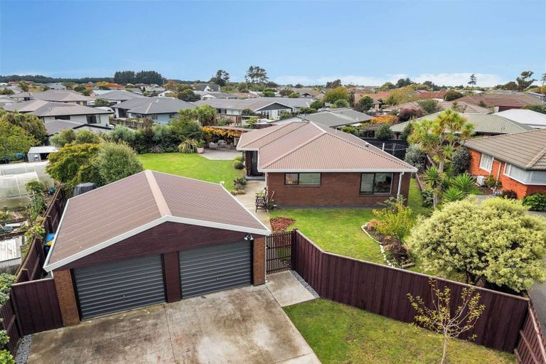 Photo of property in 36 Kirsten Place, Parklands, Christchurch, 8083