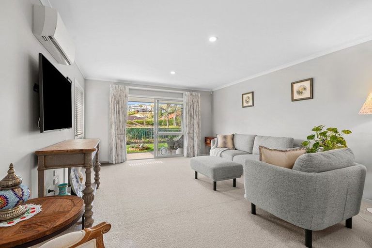 Photo of property in 39 Bridgewater Way, Pyes Pa, Tauranga, 3112